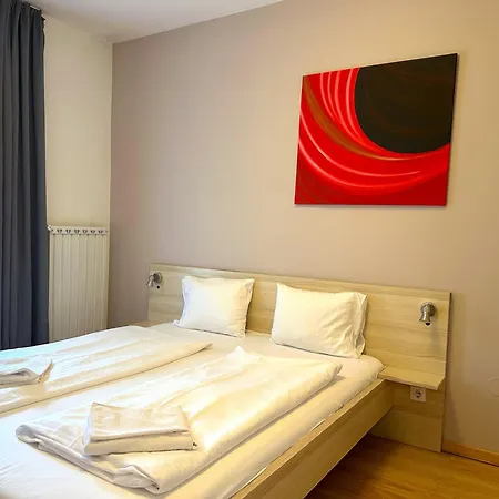 Prime - Modern 1 Bedroom With 2 Balcony & Parking Included Apartament Budapesta