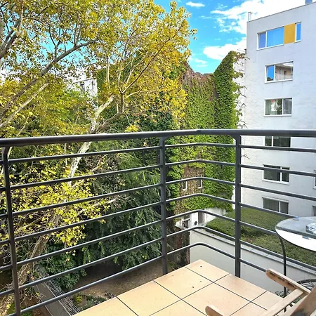 公寓 Prime - Modern 1 Bedroom With 2 Balcony & Parking Included