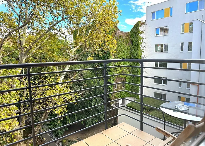 Appartement Prime - Modern 1 Bedroom With 2 Balcony & Parking Included